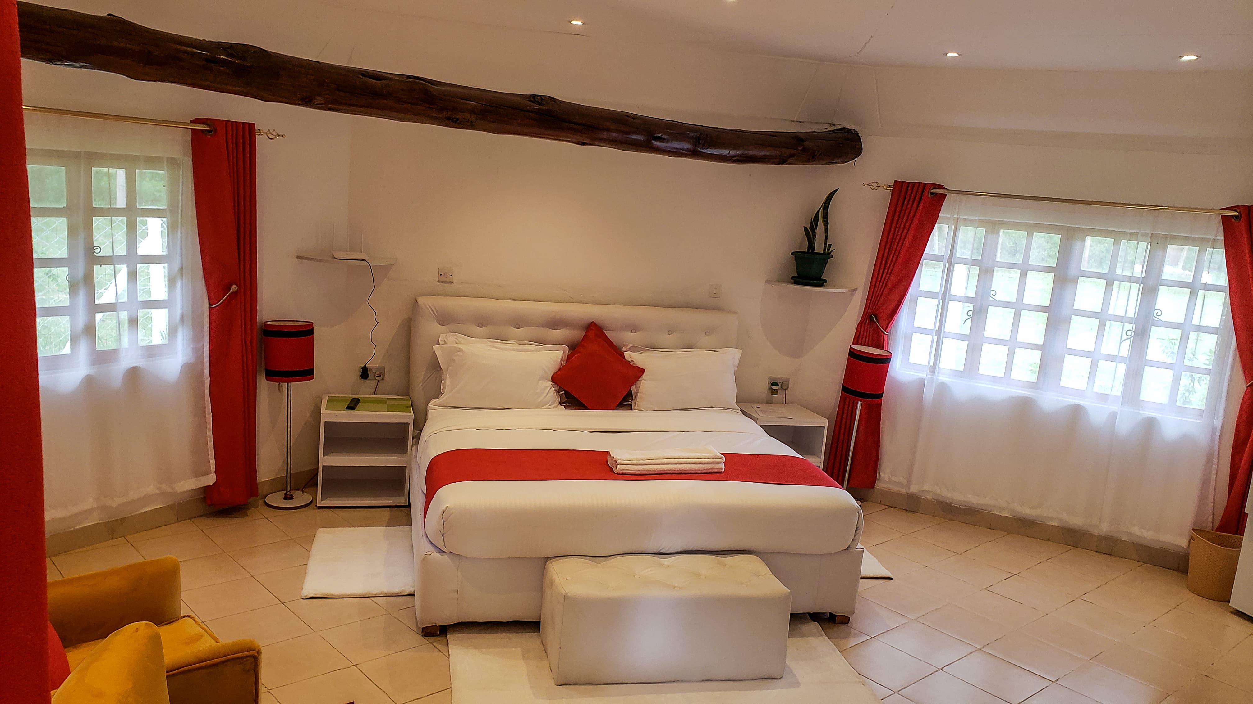 Round Hut Cottage